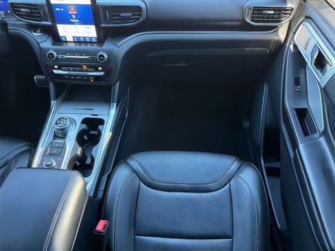 Used 2020 Ford Explorer ST w/ ST Street Pack image 16