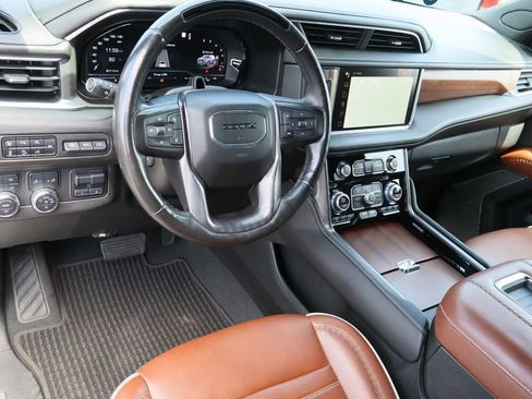 Certified 2023 GMC Yukon Denali Ultimate AWD/4WD image 12