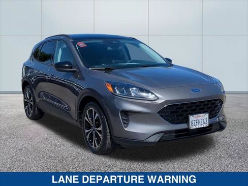 Used 2021 Ford Escape SE FWD image 7