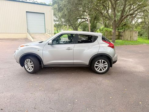 Used 2012 Nissan Juke S image 9