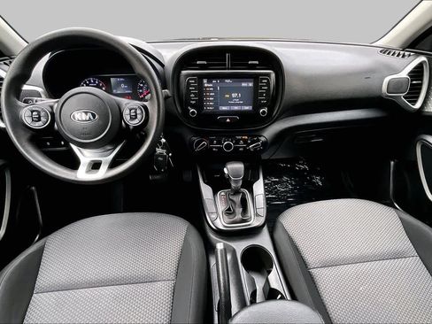 Used 2020 Kia Soul LX FWD image 15