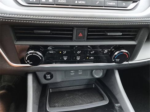 New 2026 Nissan Rogue S image 17