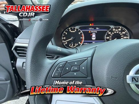 Used 2025 Nissan Altima 2.5 SV FWD image 15