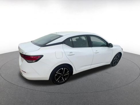 Used 2024 Nissan Sentra SV image 15