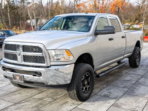 Used 2013 RAM 2500 Tradesman w/ Chrome Appearance Group image 2