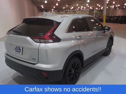Used 2024 Mitsubishi Eclipse Cross LE AWD/4WD image 3