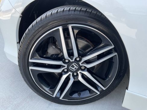 Used 2016 Honda Accord Sport image 42