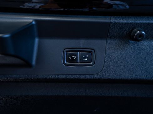 Used 2019 Porsche Panamera image 64