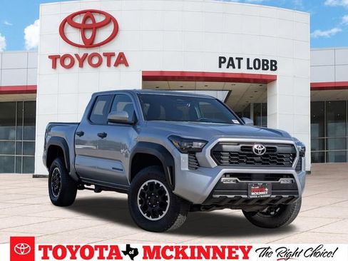 Used 2025 Toyota Tacoma TRD Off-Road AWD/4WD image 1