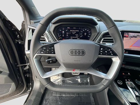 New 2026 Audi Q4 e-tron Premium Plus image 38