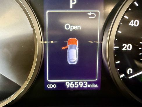 Used 2016 Lexus NX 300h FWD image 19