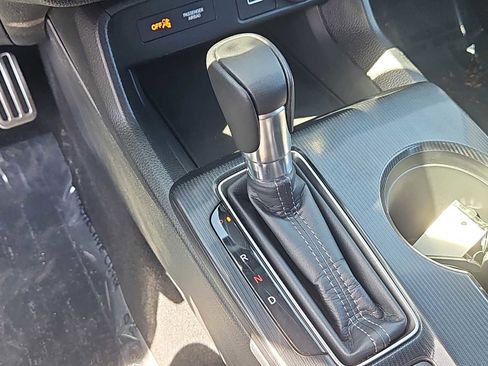 Used 2023 Honda Civic Sport image 22