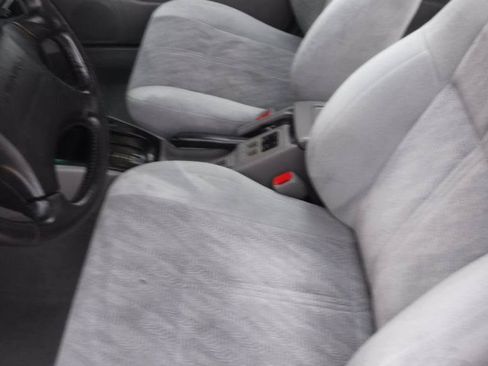 Used 2002 Subaru Forester S AWD/4WD image 8