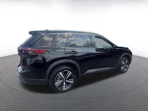 Used 2026 Nissan Rogue SL FWD image 14