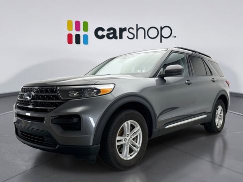 Used 2023 Ford Explorer XLT image 1