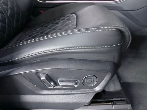 Used 2021 Audi SQ7 Premium Plus w/ Executive Package AWD/4WD image 29