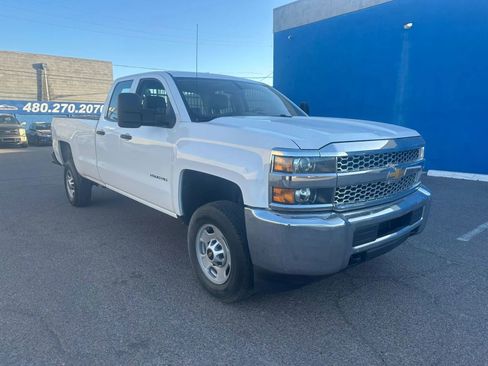 Used 2019 Chevrolet Silverado 2500 W/T RWD image 3