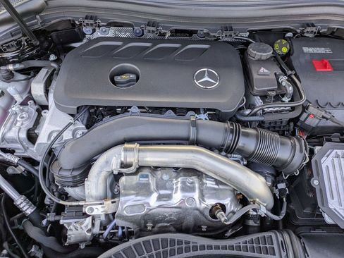 Certified 2025 Mercedes-Benz GLA 250 image 34
