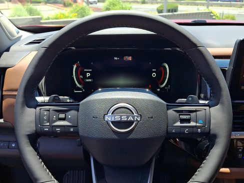 New 2026 Nissan Pathfinder Platinum AWD/4WD image 15