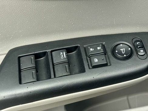 Used 2012 Honda Civic LX image 12