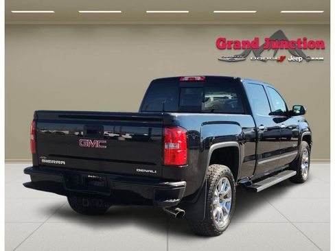 Used 2015 GMC Sierra 1500 Denali w/ Driver Alert Package AWD/4WD image 3