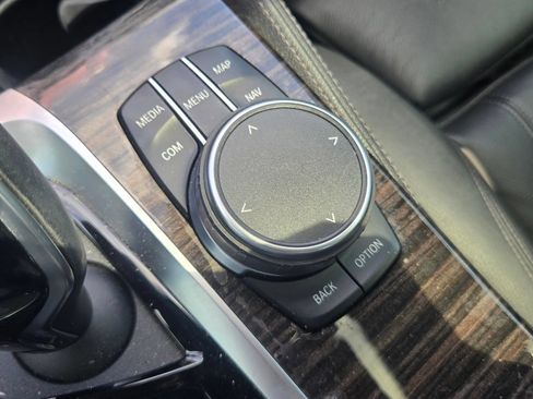 Used 2019 BMW 540i w/ M Sport Package RWD image 26
