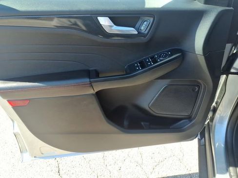 Certified 2024 Ford Escape ST-Line w/ Tech Pack #1 AWD/4WD image 15