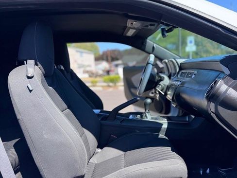 Used 2015 Chevrolet Camaro LS RWD image 15