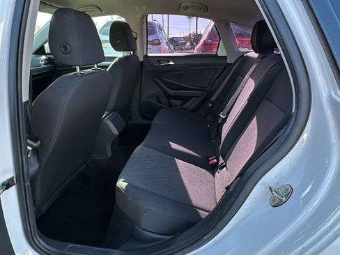 Used 2019 Volkswagen Jetta S image 15