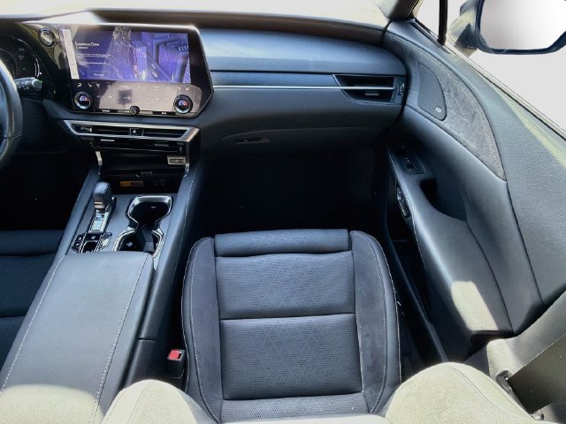 Used 2024 Lexus RX 350 w/ Convenience Package AWD/4WD image 18
