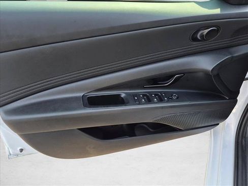 Certified 2025 Hyundai Elantra Sport FWD image 26