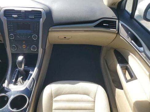 Used 2013 Ford Fusion SE image 14