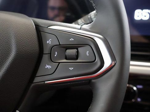 New 2026 Chevrolet Trax LT w/ LT Convenience Package FWD image 16