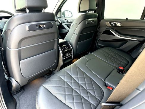 New 2026 BMW X5 xDrive40i w/ M Sport Package AWD/4WD image 15