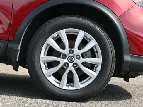 Used 2021 Nissan Rogue Sport S image 21