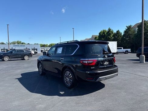 Used 2021 Nissan Armada SL w/ Captain's Chairs Package AWD/4WD image 5