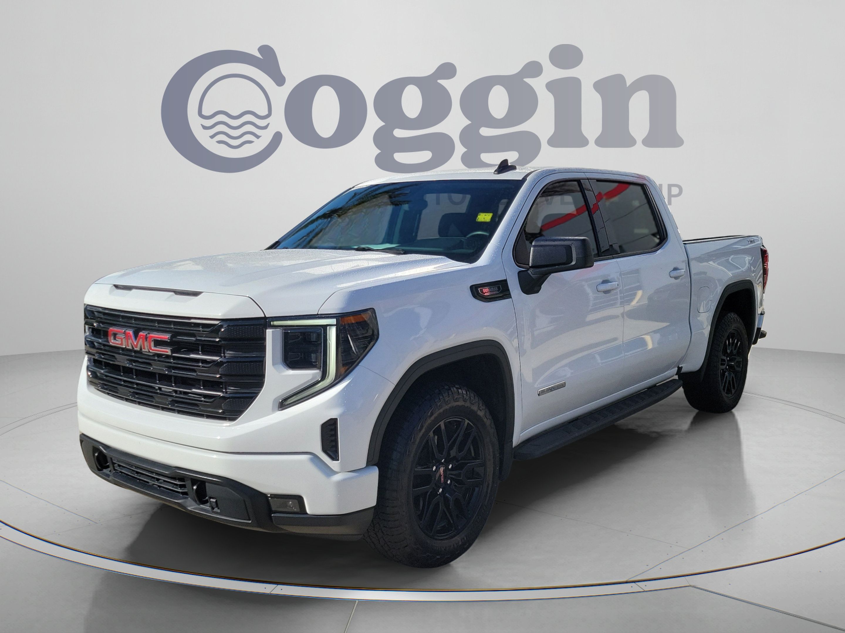 Used 2023 GMC Sierra 1500 Elevation AWD/4WD image 1