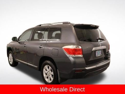 Used 2012 Toyota Highlander 4WD w/ Tech Pkg image 4
