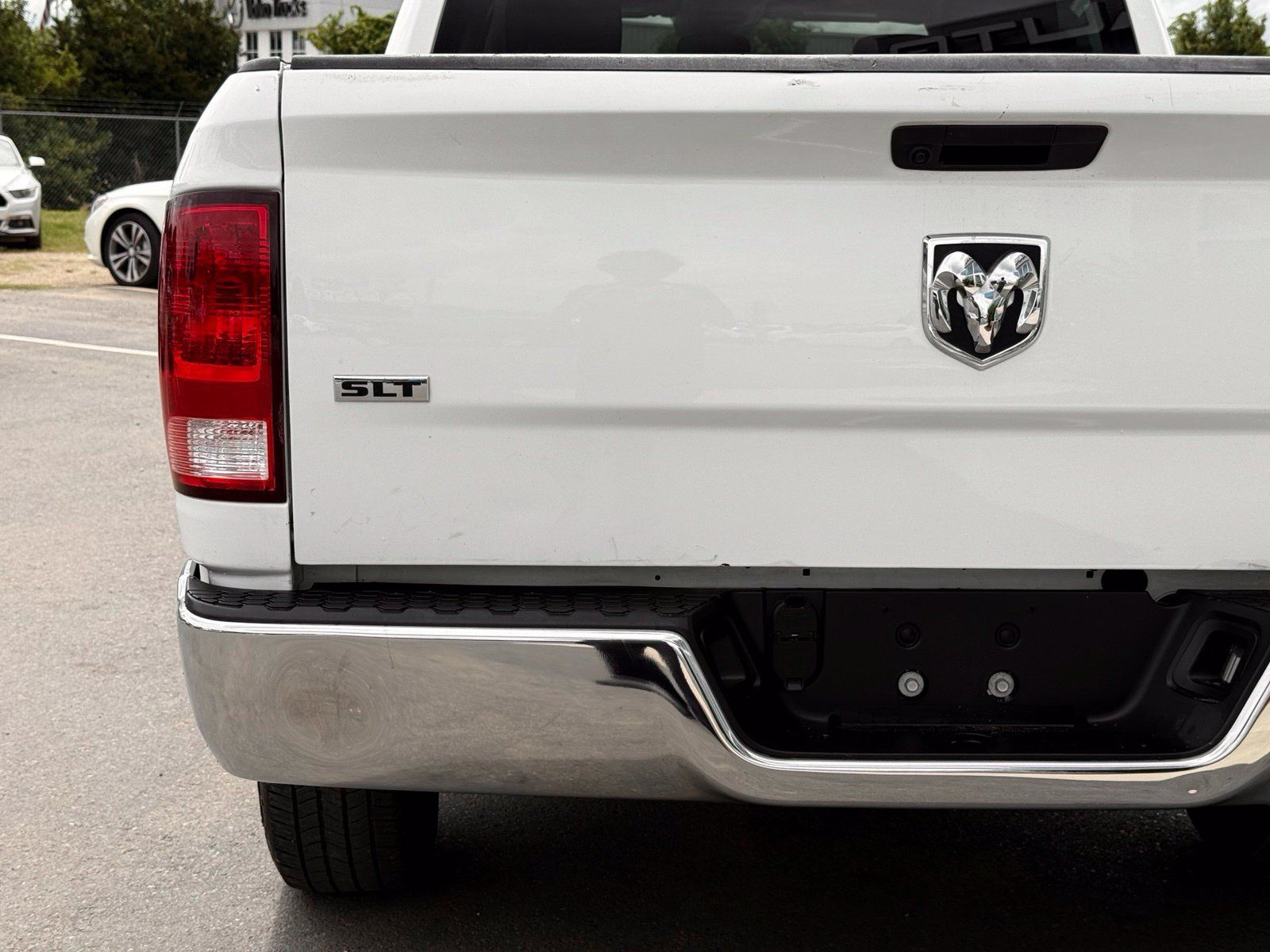 Used 2021 RAM 1500 Classic SLT AWD/4WD image 10