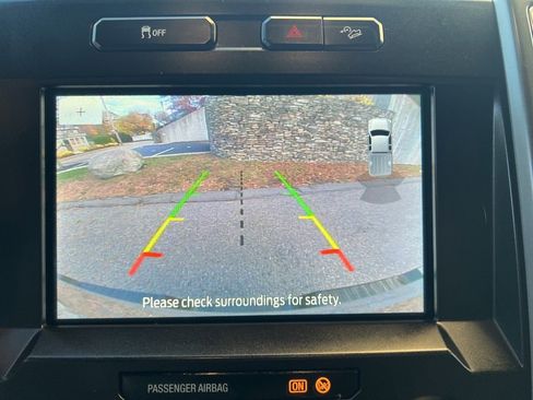 Used 2022 Ford F350 XLT w/ XLT Premium Package image 19