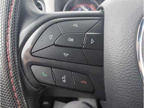 Used 2019 Dodge Charger SXT image 13