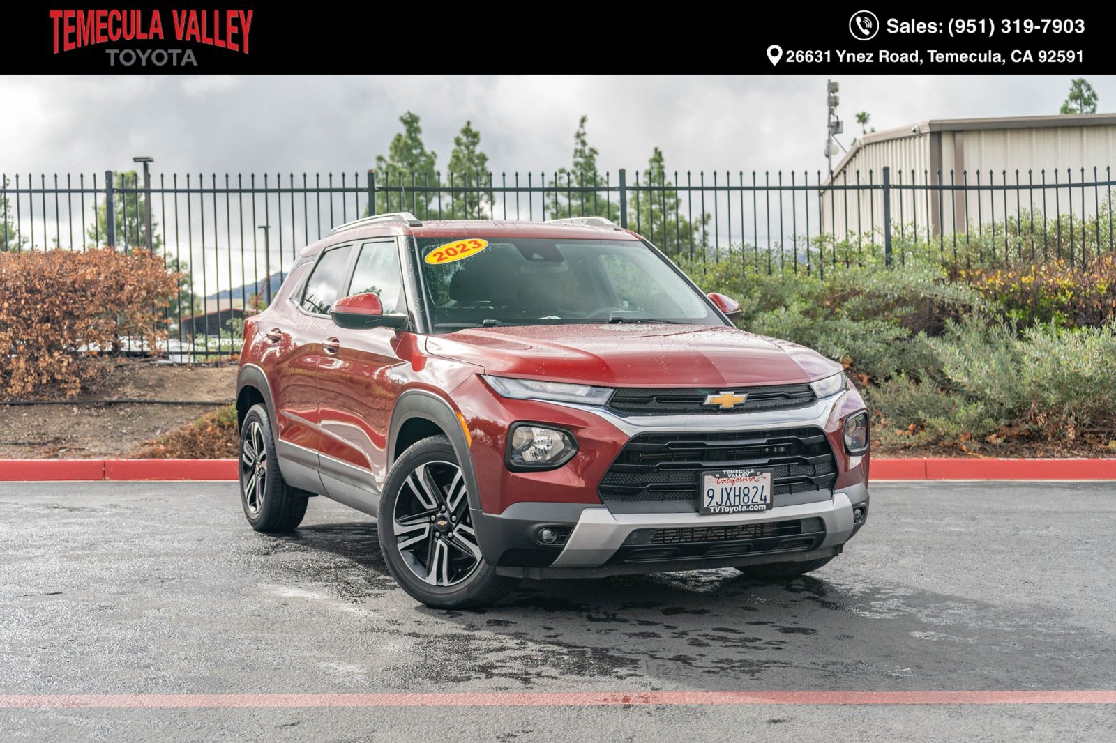 Used 2023 Chevrolet TrailBlazer LT FWD image 1