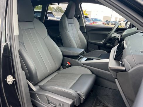 Used 2025 Audi Q5 Premium Plus w/ Premium Plus AWD/4WD image 34