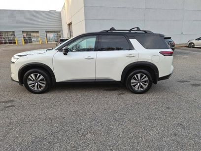 Used 2022 Nissan Pathfinder SL