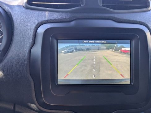 Used 2020 Jeep Renegade Altitude image 21