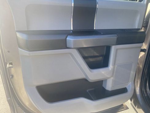 Used 2018 Ford F150 XLT image 21