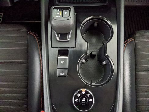 Used 2025 Nissan Rogue SV AWD/4WD image 9