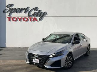 Used 2024 Nissan Altima 2.5 SV video 1