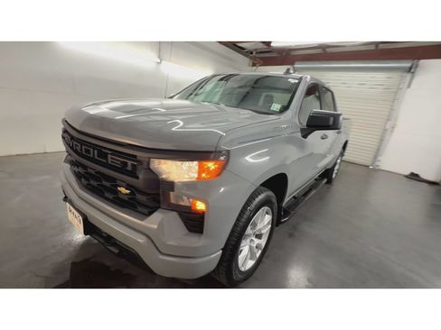 Used 2025 Chevrolet Silverado 1500 Custom AWD/4WD image 4