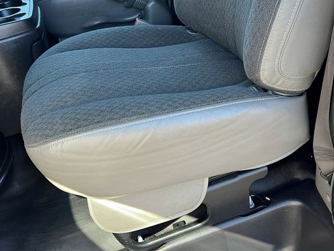 Certified 2023 Chevrolet Express 2500 w/ Driver Convenience Package image 17